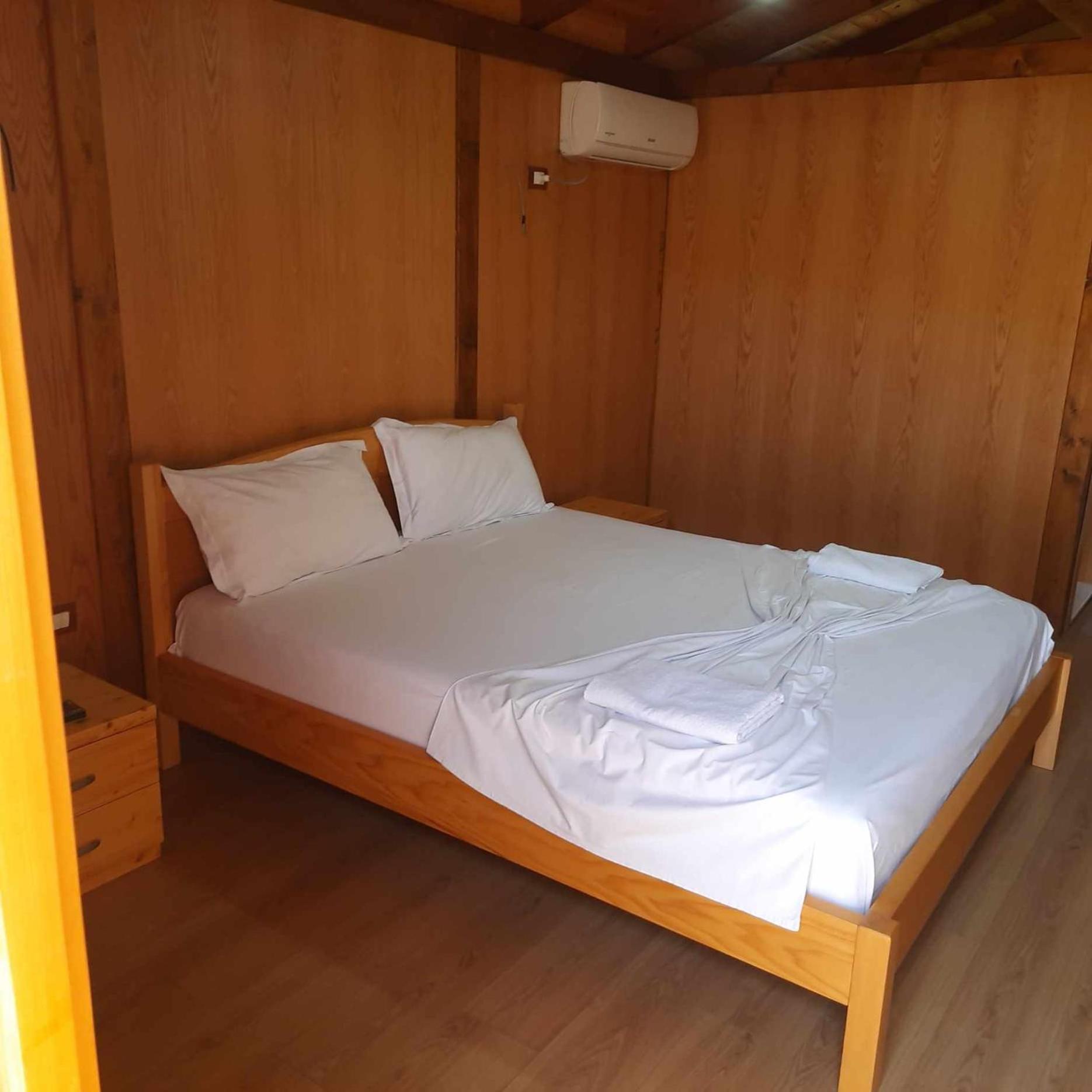 Irini'S Guesthouse Qëparo Exteriér fotografie