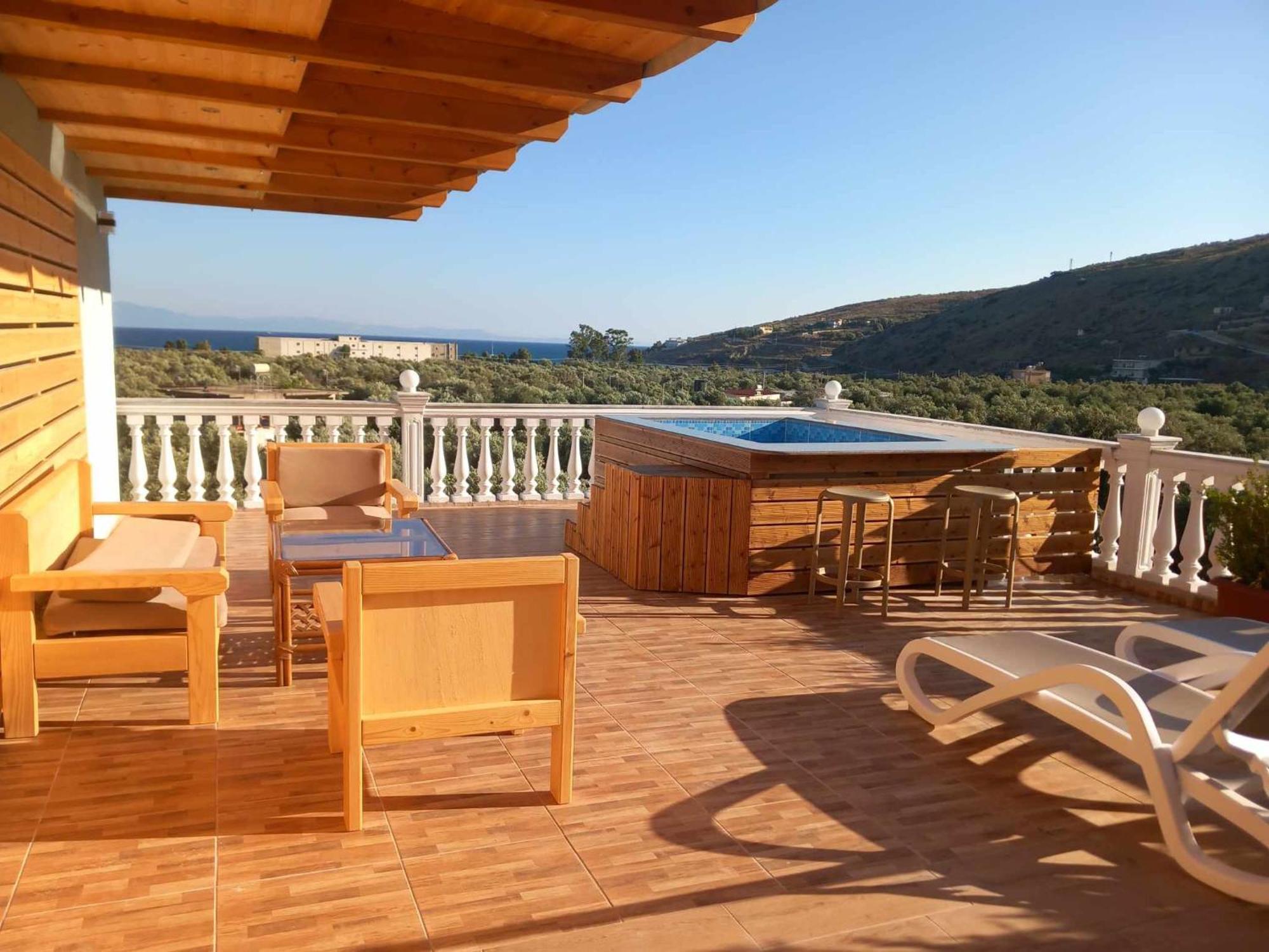 Irini'S Guesthouse Qëparo Exteriér fotografie