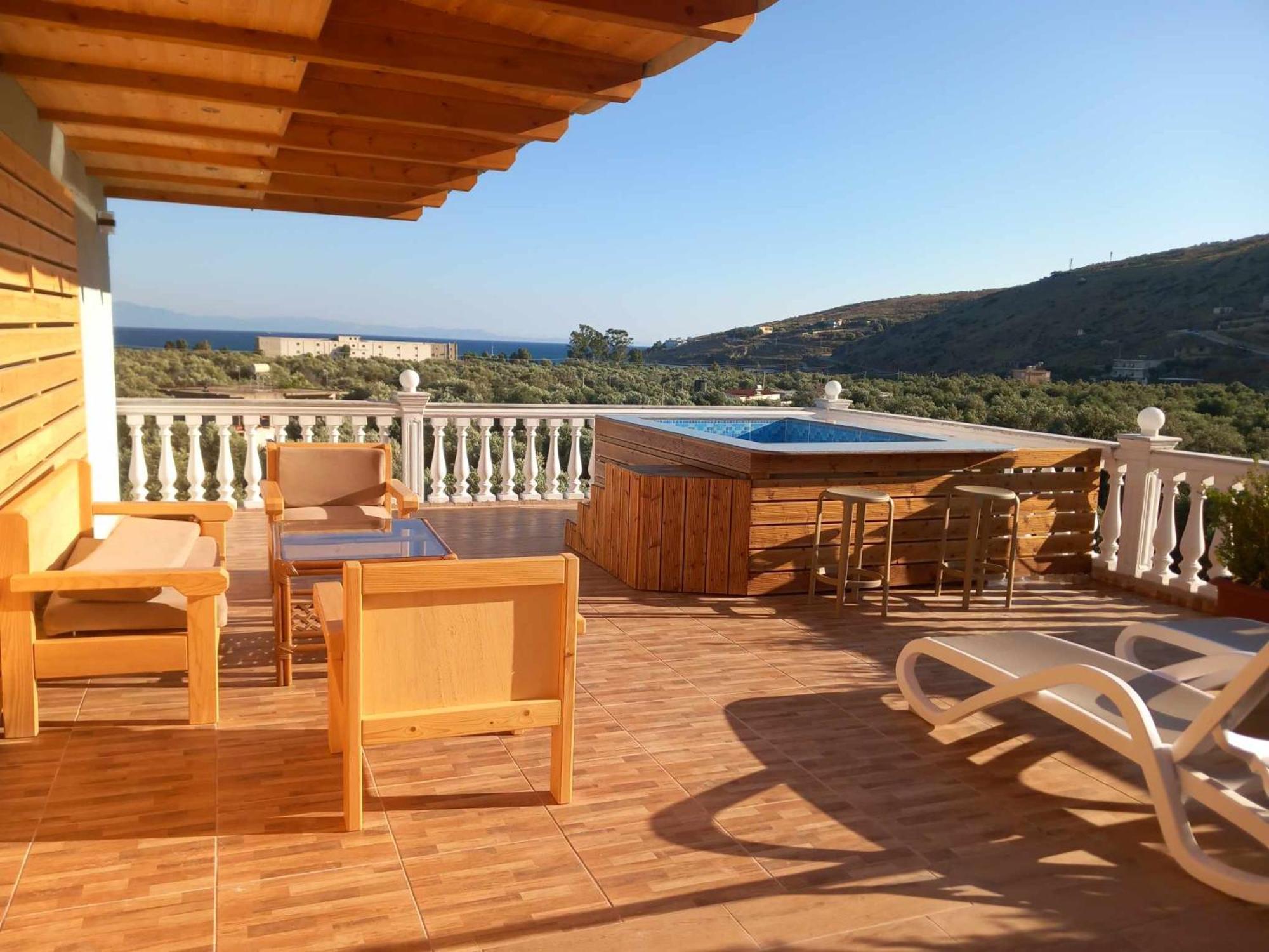 Irini'S Guesthouse Qëparo Exteriér fotografie
