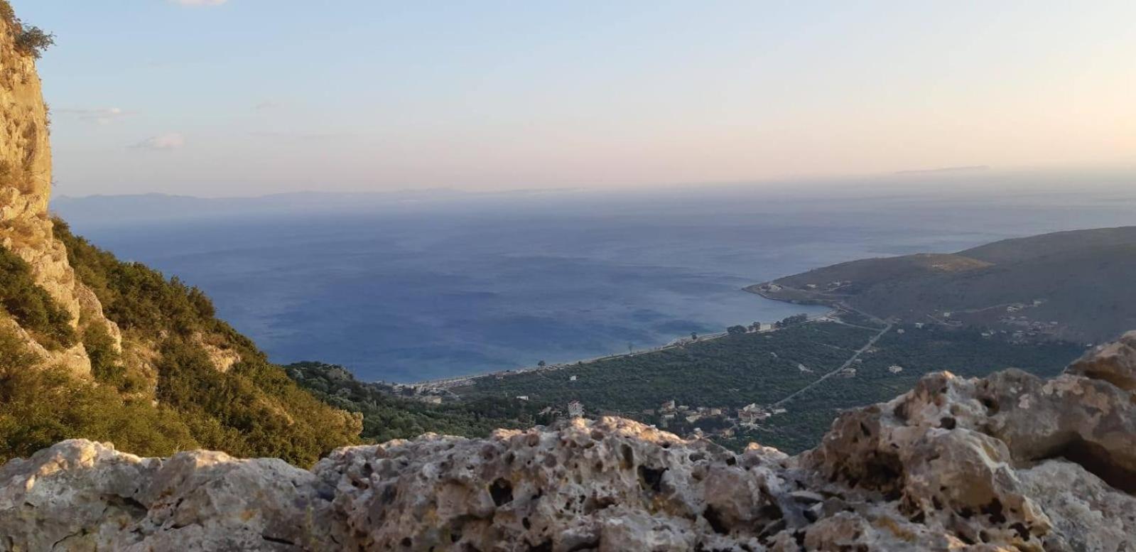 Irini'S Guesthouse Qëparo Exteriér fotografie